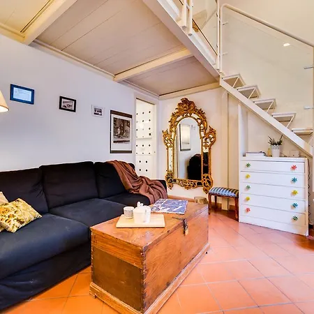 Apartment Mezzanine In Historic Palazzo *